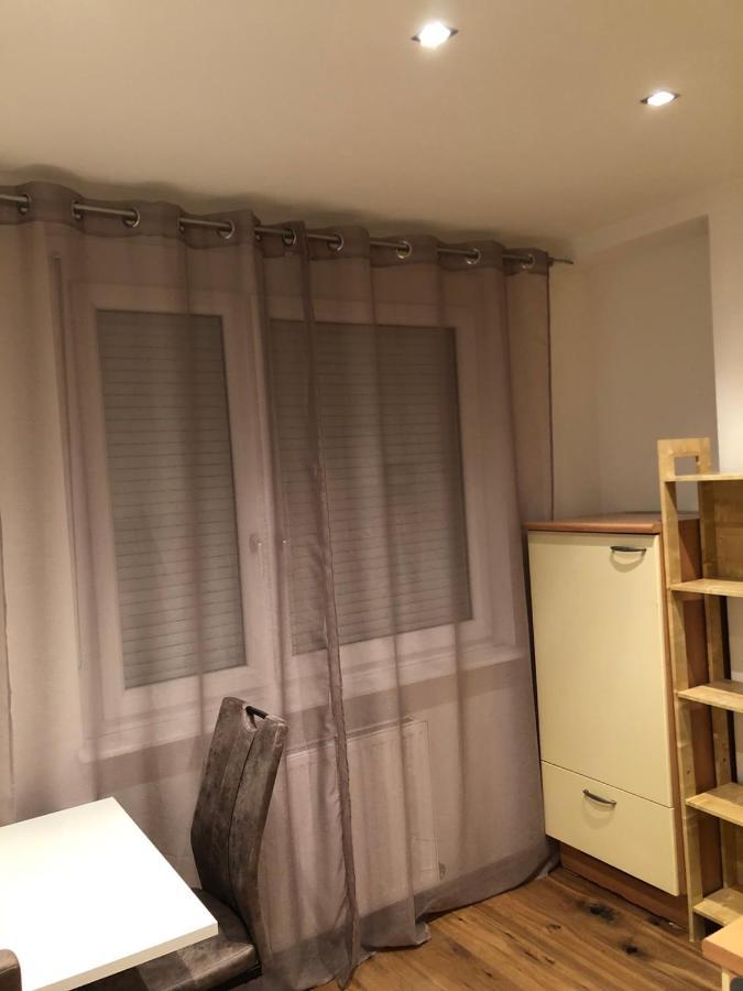 Nina Apartment Wiener Neustadt Buitenkant foto
